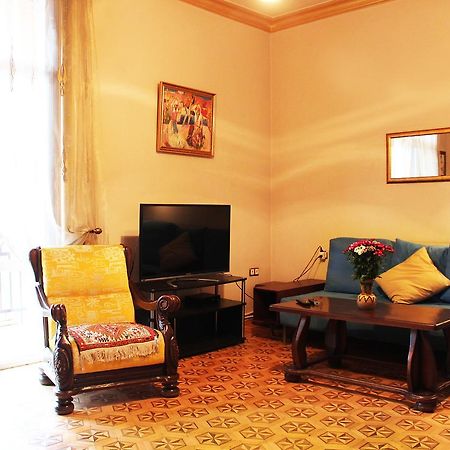 Vivid 2 Bedroom Apt. Yerevan Exterior foto
