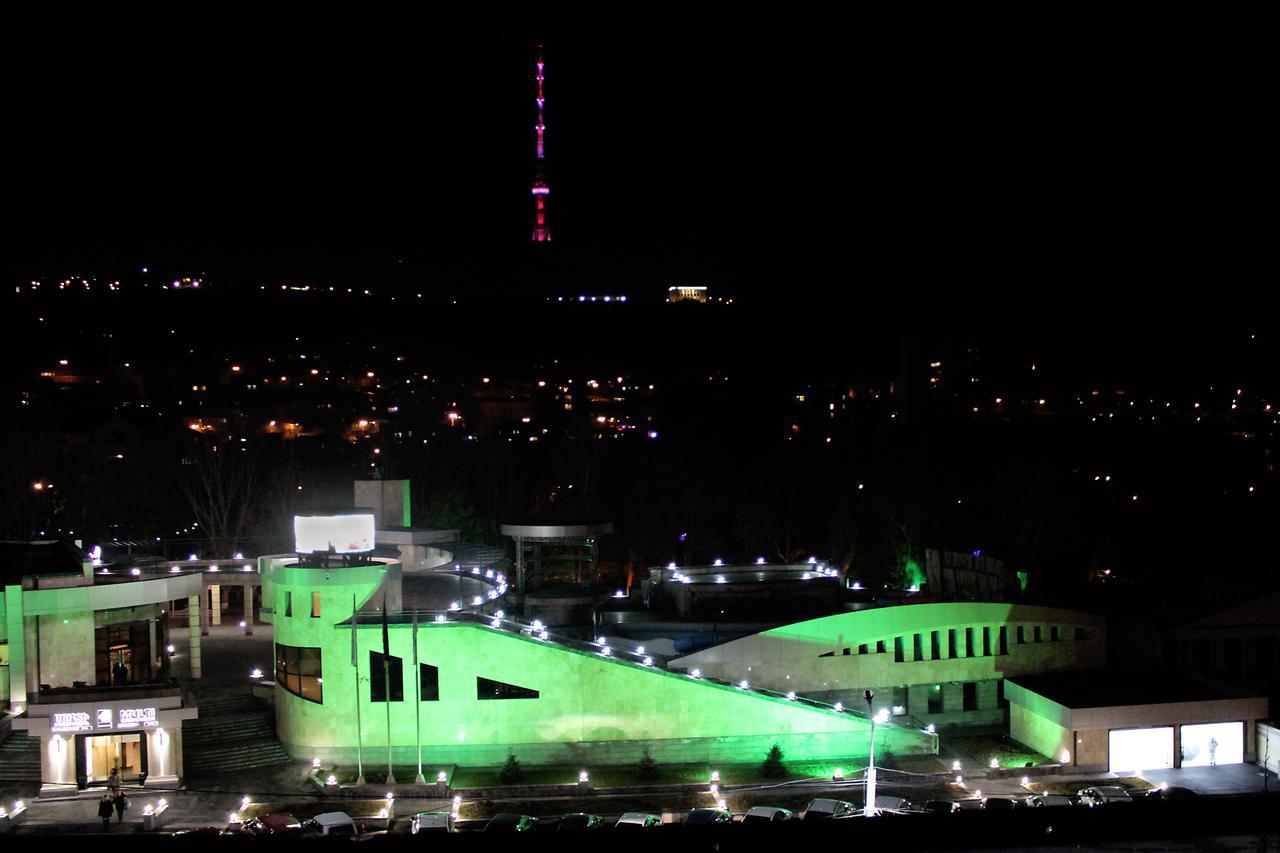 Vivid 2 Bedroom Apt. Yerevan Exterior foto